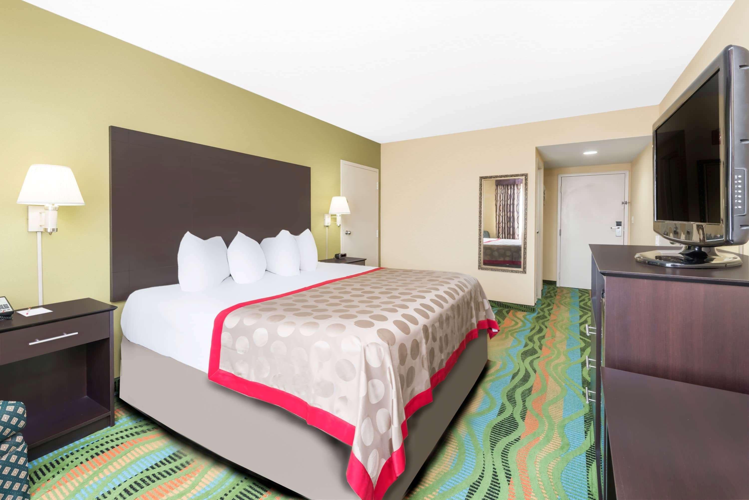 Ramada By Wyndham Vandalia Esterno foto