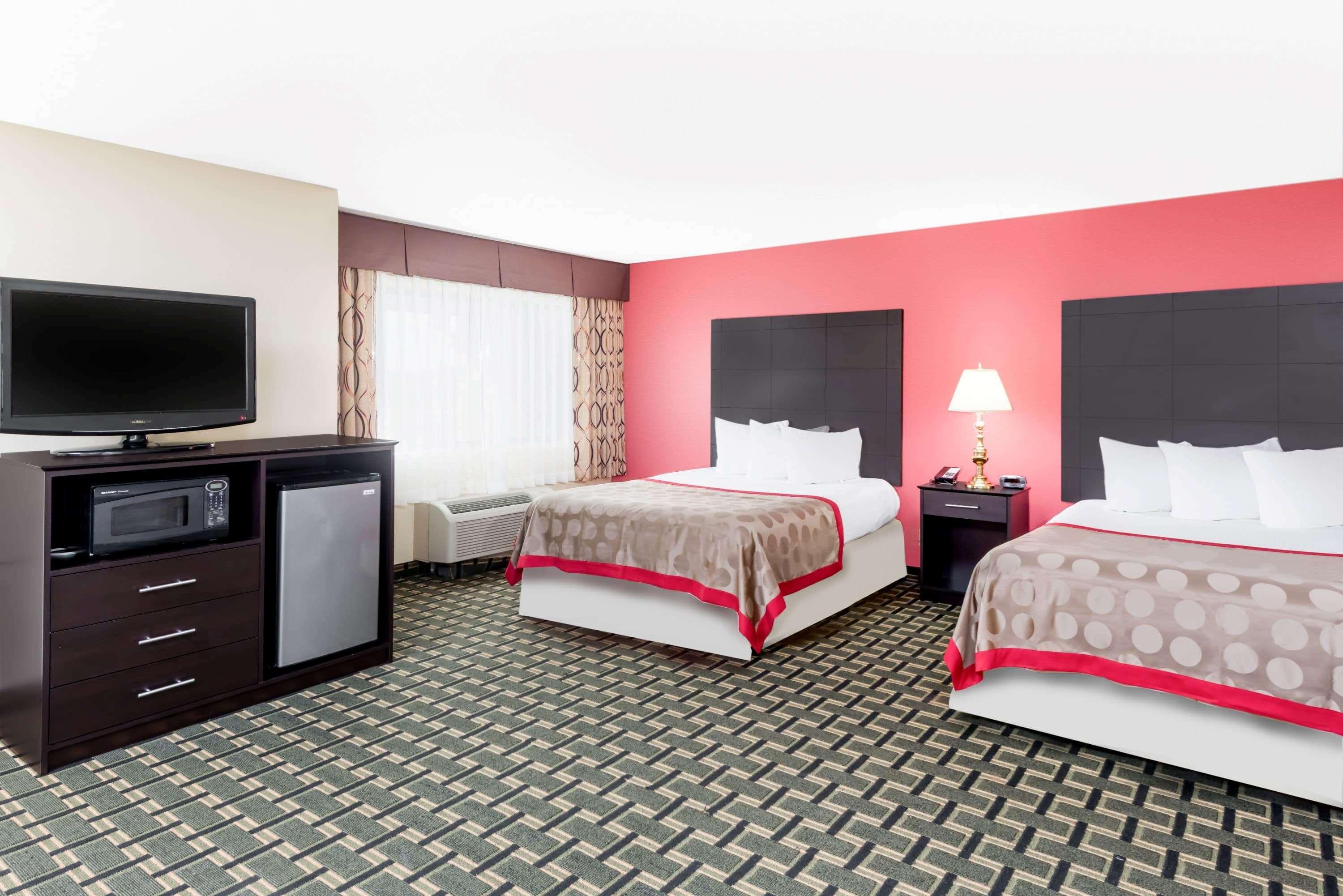 Ramada By Wyndham Vandalia Esterno foto